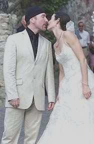 Edge and Morleigh Steinberg on their wedding day