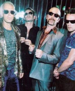 Photo of U2 in Pop mode
